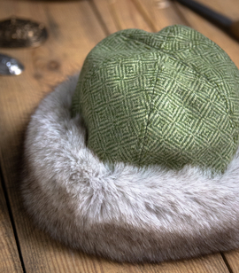 Diamond twill wool hat with white fur
