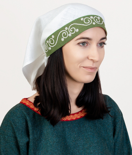 Triangular linen scarf with hand-embroidered linen trim