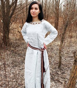 Linen dress with natural silk embroidery