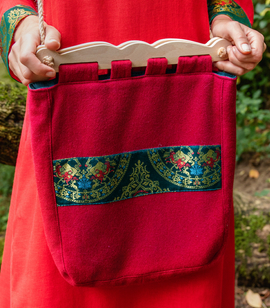 Viking woollen bag with green natural silk Oseberg brocade