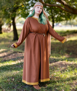 Wool dress with  diamond twill trim