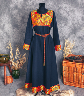 Early Medieval rich linen dress with red silk brocade