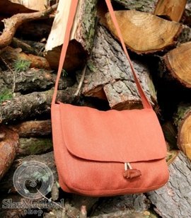 Średniowieczna torba na ramię z grubego lnu