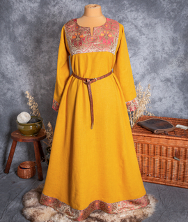Byzantine linen dress with silk brocade