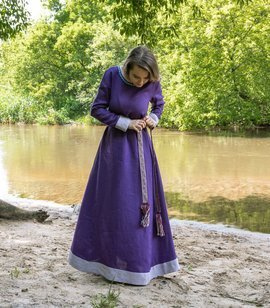 Linen dress with linen hems and handwoven trim