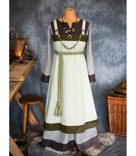 Wool apron dress with two wedges and wool hems