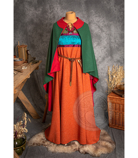 WALKYRIA - Half-round asymmetric wool cloak with linen lining